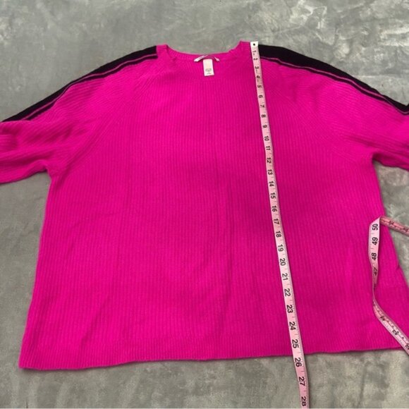 New! Victoria’s Secret 100% cashmere Bali orchid shorts sweater set 27756 - Picture 10 of 13